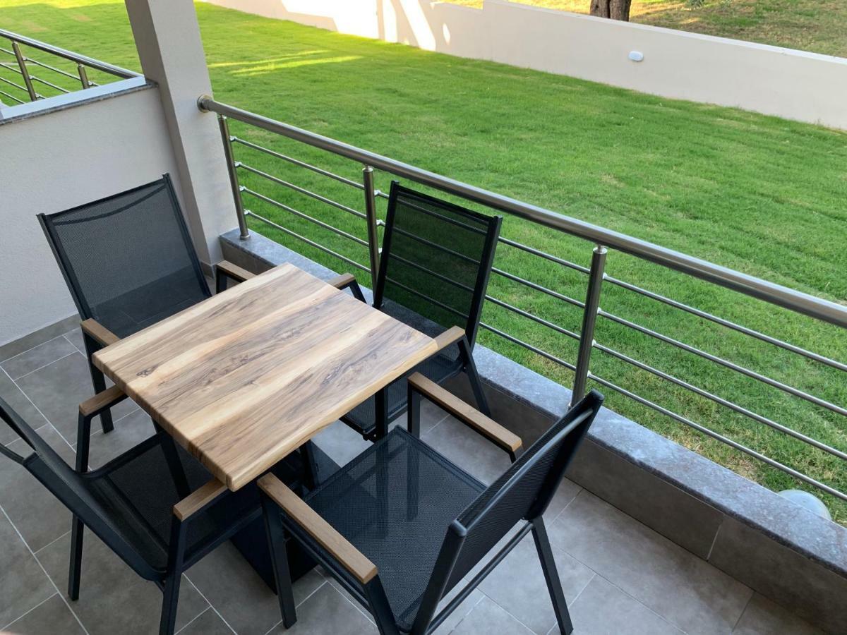 Castella Apartments Vourvourou Exterior foto